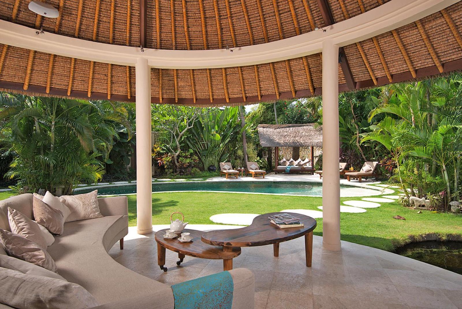 Villa Kubu Seminyak Exterior photo