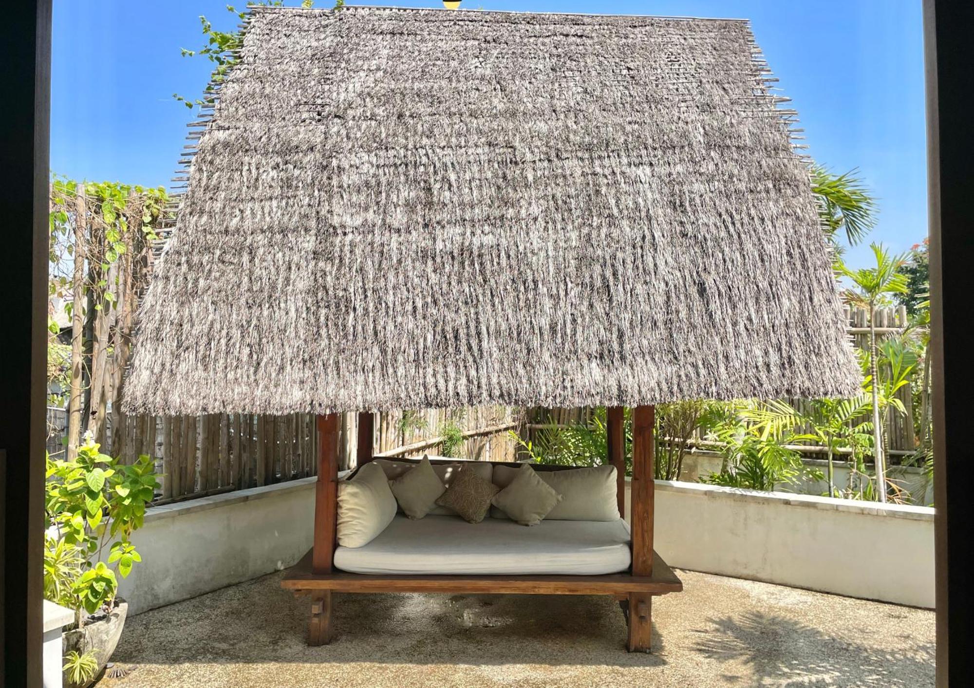 Villa Kubu Seminyak Exterior photo